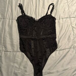 Pretty Little Thing lace bodysuit